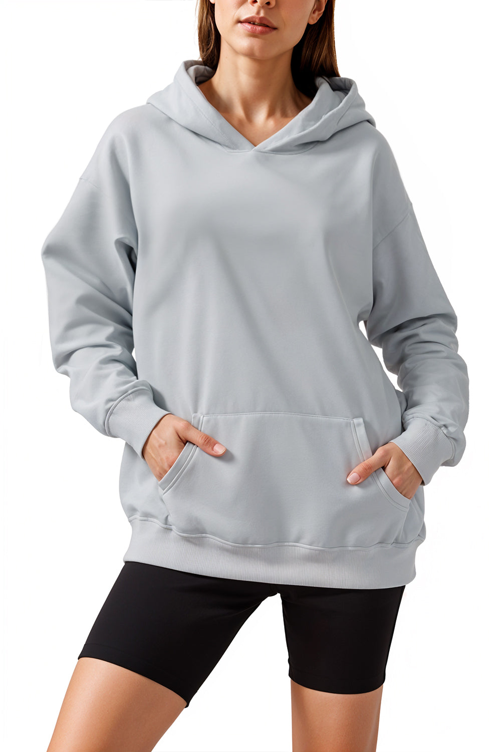 Hooded sweatshirt with a loose and casual design