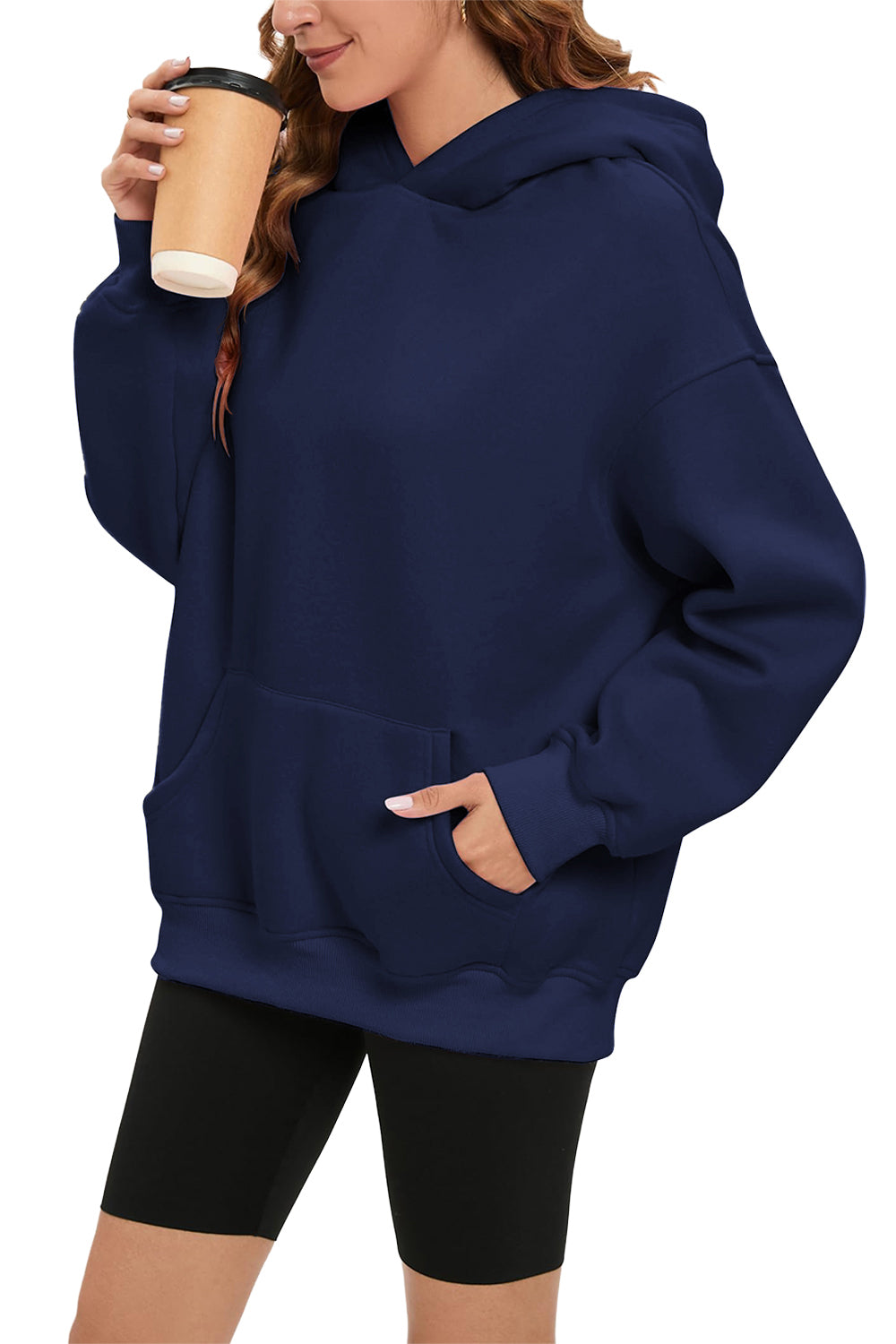 Hooded sweatshirt with a loose and casual design